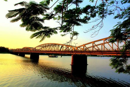 Khám phá du lịch Huế hấp dẫn nhất 2022- tour Đà Nẵng – Huế 1 ngày